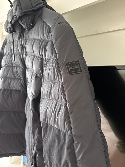 Buy & Sell Childwall Liverpool - Photos for Hugo Boss coat