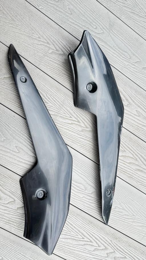 Vehicles Leicester Leicester - Photos for CRC Fairings Seat Infill Panels for Suzuki