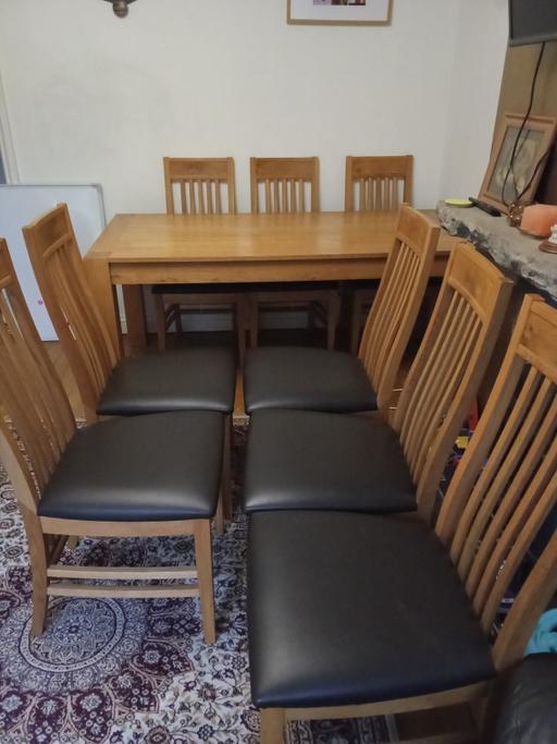 Buy & Sell Sutton New Hall Birmingham - Photos for oak expandable dining table with 8 chairs