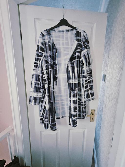 Buy & Sell Newton Doncaster - Photos for Jacket, size 20..NEW