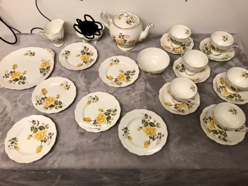 Buy & Sell Rothwell North Northamptonshire - Photos for Vintage Sunset bone China paragon 22 Set