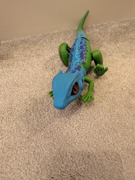 Buy & Sell Streetly Walsall - Photos for zuru walking dinosaur toy