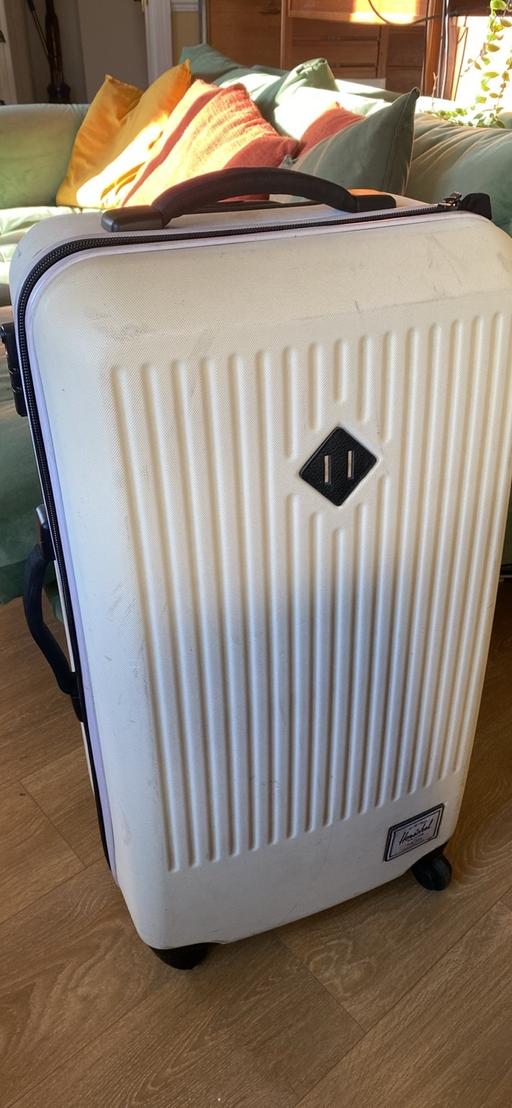 Buy & Sell New Cross South East London - Photos for Herschel large suitcase