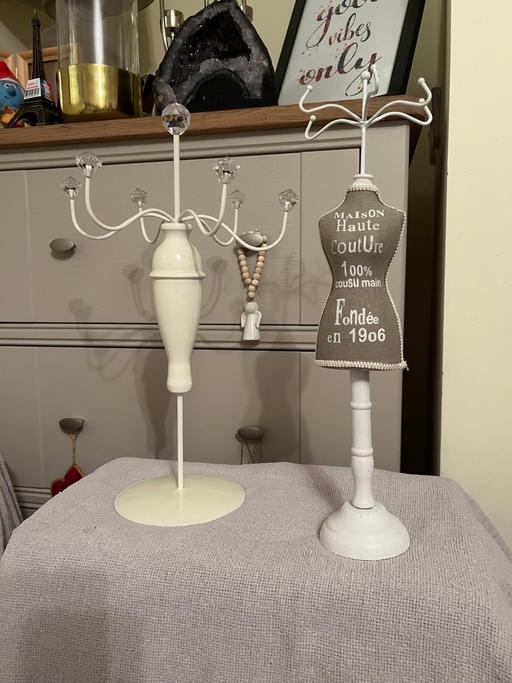 Buy & Sell Hetton-Le-Hole Sunderland - Photos for 2 Jewellery Stands