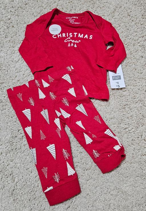 Buy & Sell Weston Point Halton - Photos for 🎅NEW🎅 3-6 months Christmas PJs