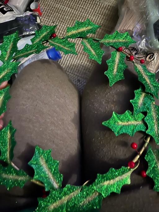 Buy & Sell Wednesfield Wolverhampton - Photos for New metal wreaths 2£ each