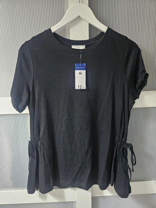 Buy & Sell Weston Point Halton - Photos for 🌟NEW🌟 Size M MATALAN side tie top