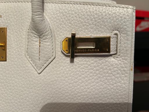 Buy & Sell Richmond Richmond upon Thames - Photos for H bag 💼 white used