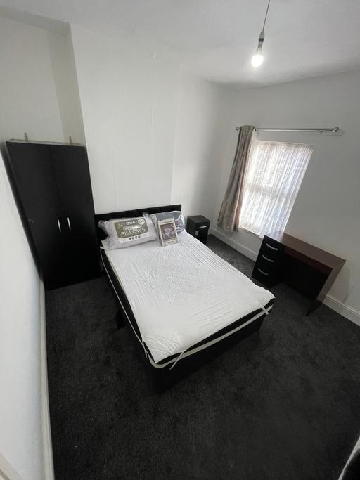 Residential Property Kings Norton Birmingham - Photos for 4 rooms available in newly renovated house