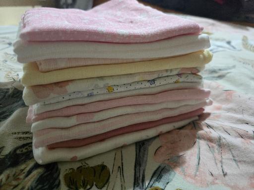Buy & Sell Weoley Castle Birmingham - Photos for 13 Baby girls Burp Cloths unused