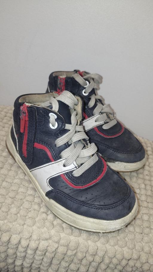 Buy & Sell Uxbridge Hillingdon - Photos for Clarks shoes for boys size 8.5
