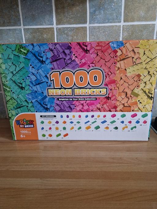 Buy & Sell Prescot Knowsley - Photos for New 1000 Neon Bricks