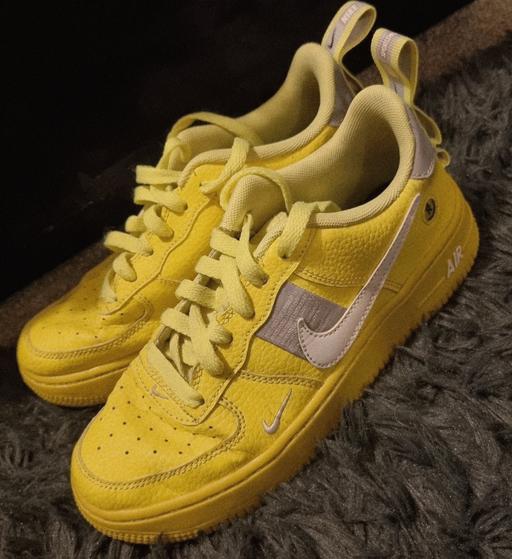 Buy & Sell Clayton West Kirklees - Photos for Bright Yellow Nike Air Force Trainers