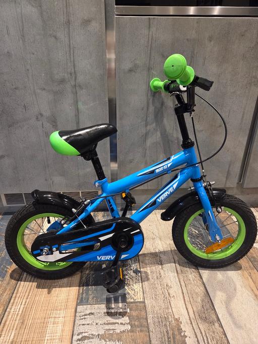 Buy & Sell Staining Blackpool - Photos for Blue 12 inch bike