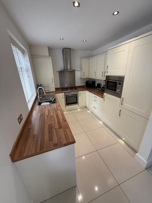 Buy & Sell Aigburth Liverpool - Photos for Cream shaker kitchen