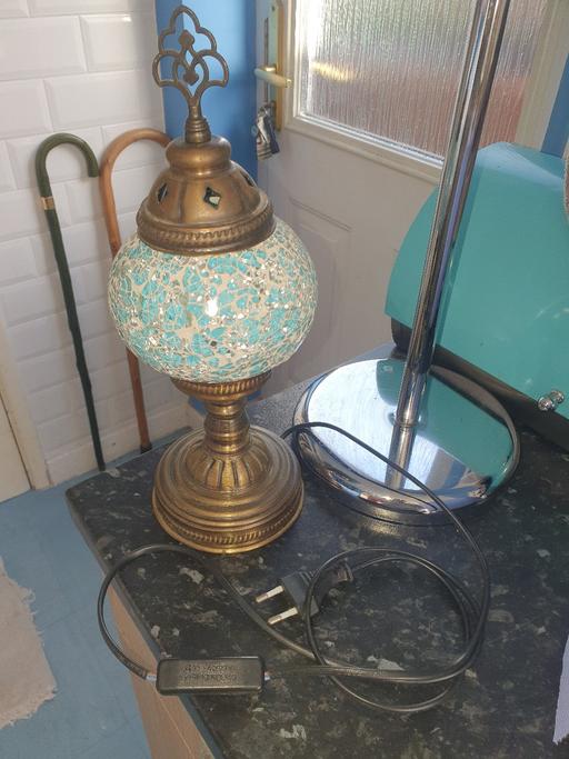 Buy & Sell Pensnett Dudley - Photos for Crackled Glass Brass Lamp , 13 inch High, VGC