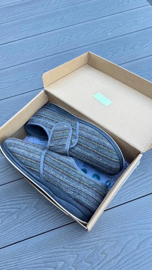 Buy & Sell Leicester Leicester - Photos for Parvers Warm Touch-Fasten Slippers