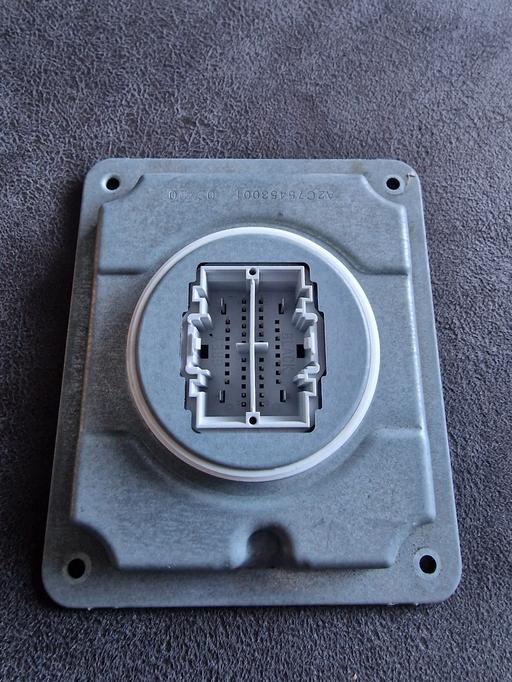 Vehicles Platts Heath Maidstone - Photos for Genuine Ford Kuga headlight module.