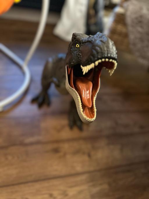 Buy & Sell Lower Harlestone West Northamptonshire - Photos for Jurassic World Super Colassal T-Rex