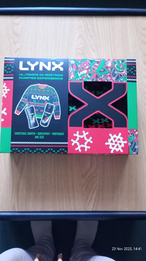 Buy & Sell Grahame Park North West London - Photos for Christmas jumper