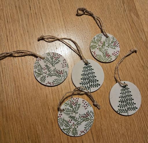 Buy & Sell Weston Point Halton - Photos for Christmas tree decorations