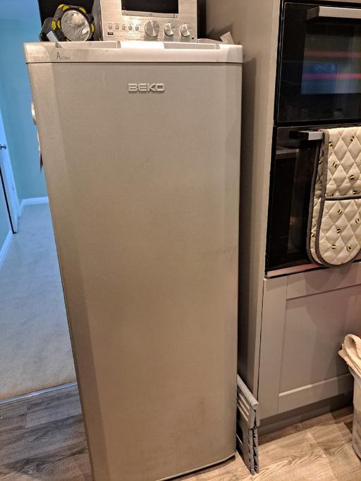 Buy & Sell Crofton Wakefield - Photos for REDUCED Larder Fridge