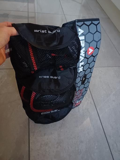 Buy & Sell Dudley West Midlands - Photos for Airwalk Bike and Scooter Protection Pad Set M