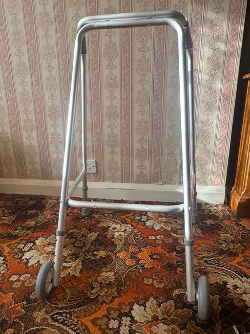 Buy & Sell Falconwood South East London - Photos for walking frame for indoors