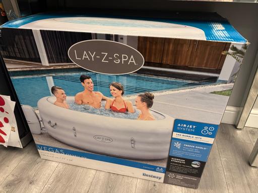 Buy & Sell Halesowen Dudley - Photos for Lay z spa vegas 4-6 people