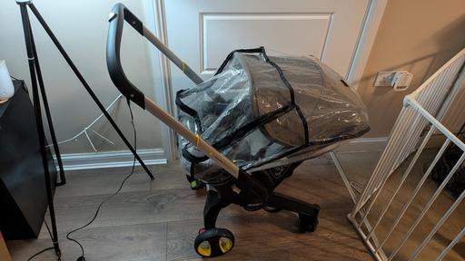 Buy & Sell Huntington South Staffordshire - Photos for Doona pushchair/ car seat