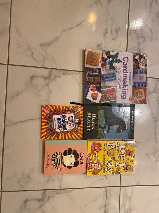 Buy & Sell Coombe South West London - Photos for Children book bundle
