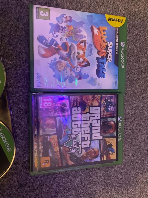 Buy & Sell Essington Wolverhampton - Photos for 5 Xbox One games 2 incases 3 disc only