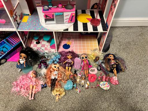Buy & Sell Arksey Doncaster - Photos for LOL dolls house car camper and dolls