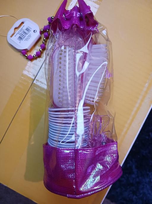 Buy & Sell Yate South Gloucestershire - Photos for hairbrush gift sets