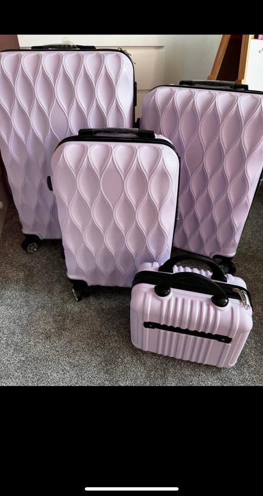Buy & Sell Drakelow South Derbyshire - Photos for Luggage set of 4