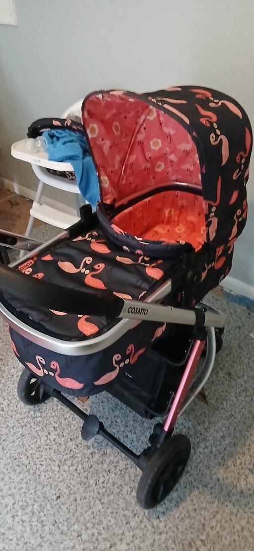 Buy & Sell Clapham Junction South West London - Photos for Cosatto Giggle 3 in 1 Bundle in Pretty