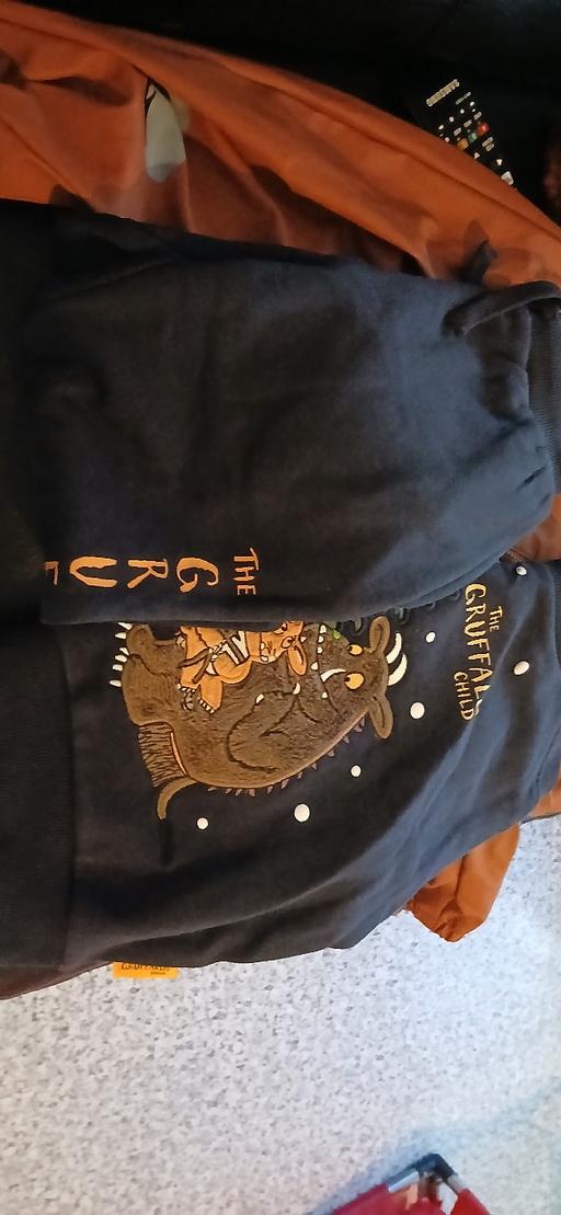 Buy & Sell Wandsworth South West London - Photos for gruffalo tracksuit