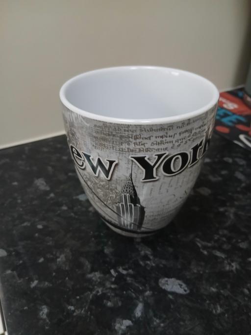 Buy & Sell Bradley Fold Trading Estate Bury - Photos for Pic 1to3 Mug Used Twice