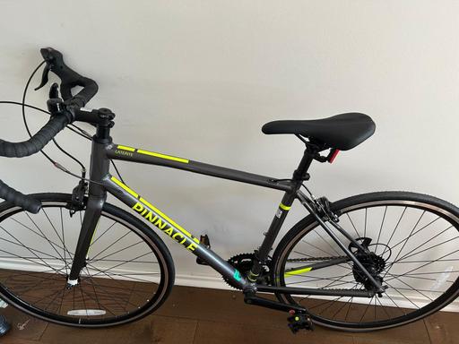 Buy & Sell Tower Hamlets East London - Photos for Brand new Pinnacle road bike (M size)
