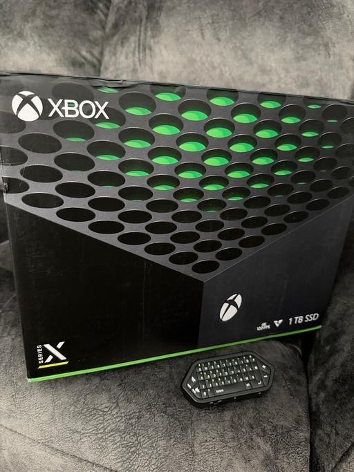 Buy & Sell Cliftonville Thanet - Photos for Xbox Series X 1TB Boxed as new with ChatPad