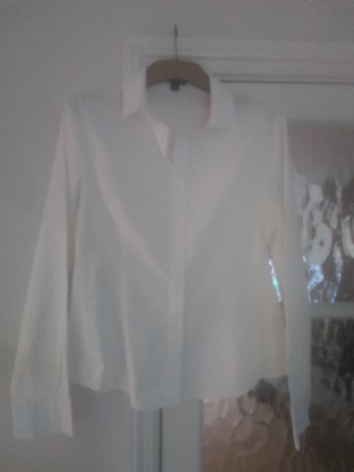 Buy & Sell Streetly Walsall - Photos for BOOHOO FITTED WHITE LADIES BLOUSE/SHIRT