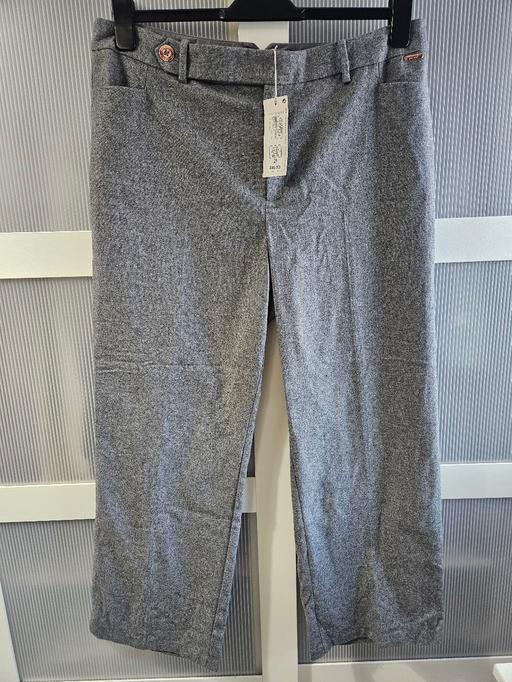 Buy & Sell Weston Point Halton - Photos for 🌟NEW🌟 Size 18 short M&S Per Una trousers