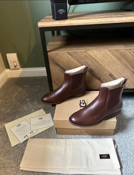 Buy & Sell Darlaston Walsall - Photos for UGG Joey Chelsea Boots