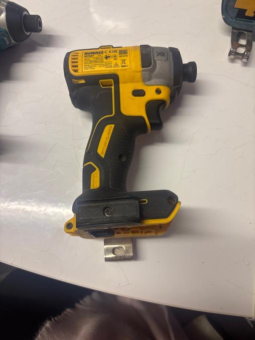 Buy & Sell King`s Cross Central London - Photos for Dewalt impact