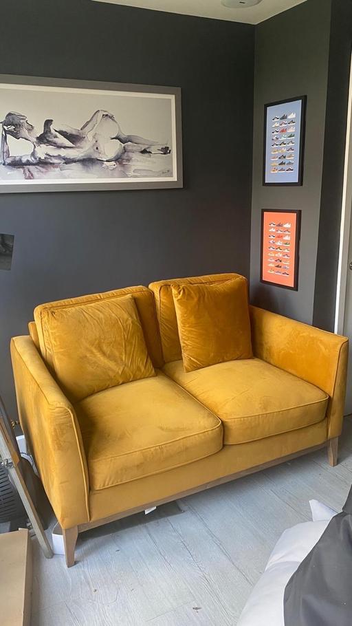 Buy & Sell London Colney St. Albans - Photos for Lovely 2 seater mustard sofa with cushions