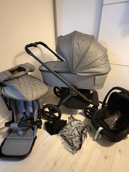 Buy & Sell Ilford Redbridge - Photos for Venicci upline