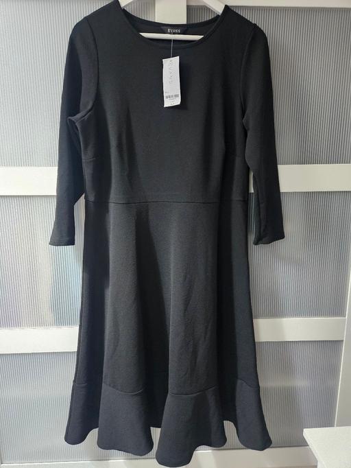 Buy & Sell Weston Point Halton - Photos for 🌟NEW🌟 Size 18 EVANS black dress