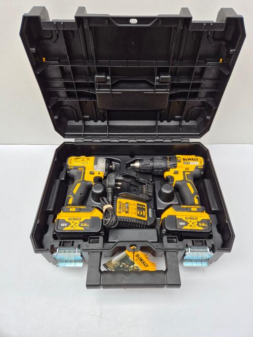 Buy & Sell Yew Tree Estate Sandwell - Photos for Dewalt Combi Drill & Impact Driver 2x 5.0Ah