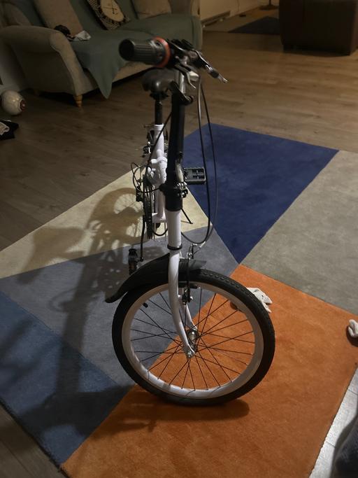 Buy & Sell Teddington Richmond upon Thames - Photos for Bicycle