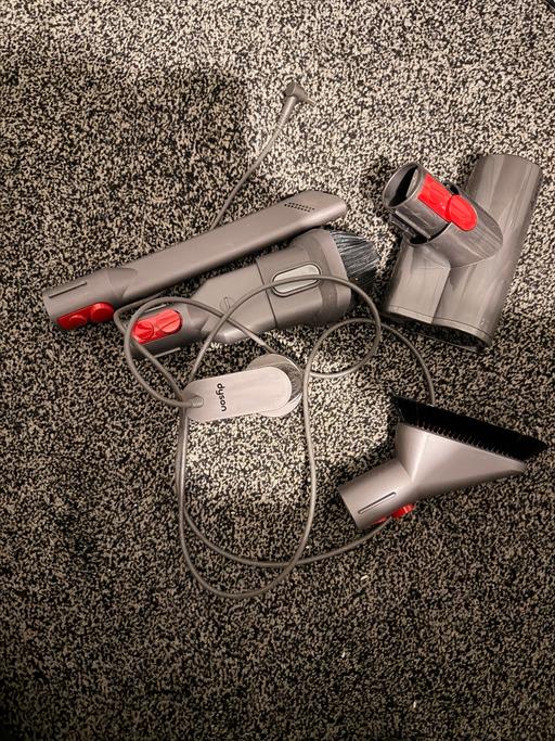 Buy & Sell Winson Green Birmingham - Photos for Dyson v11 charger & accessories